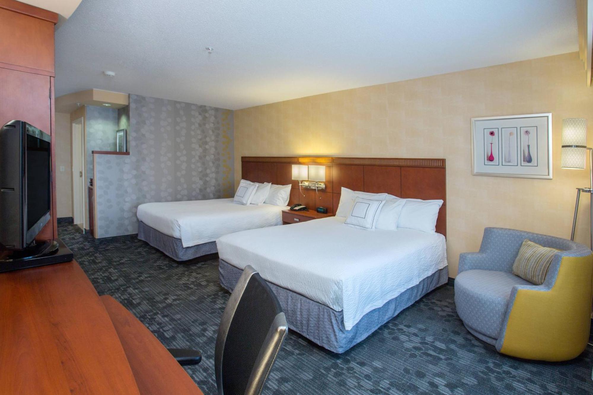 Courtyard Boston Raynham Hotell Exteriör bild